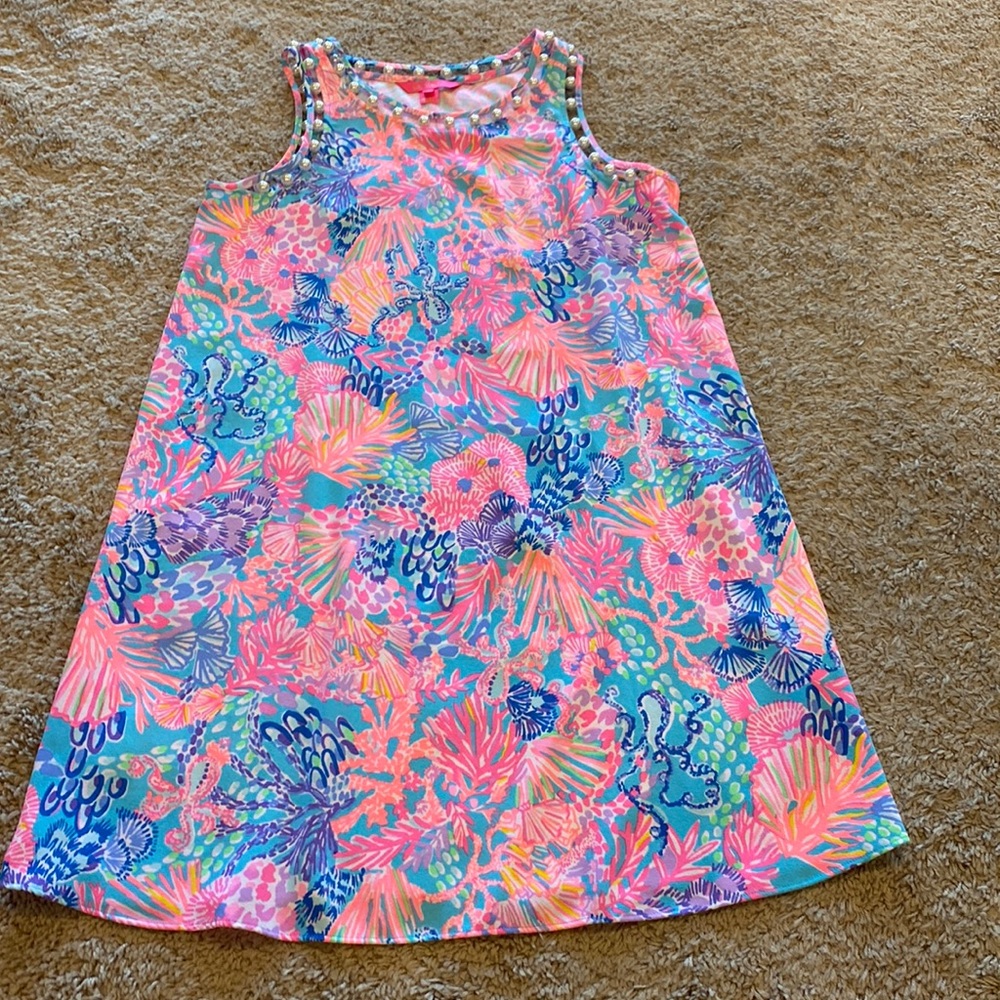 Lilly Pulitzer pearl detail shift